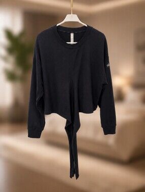 ALO Yoga Black Crewneck Sweatshirt with Branded Neck Tape